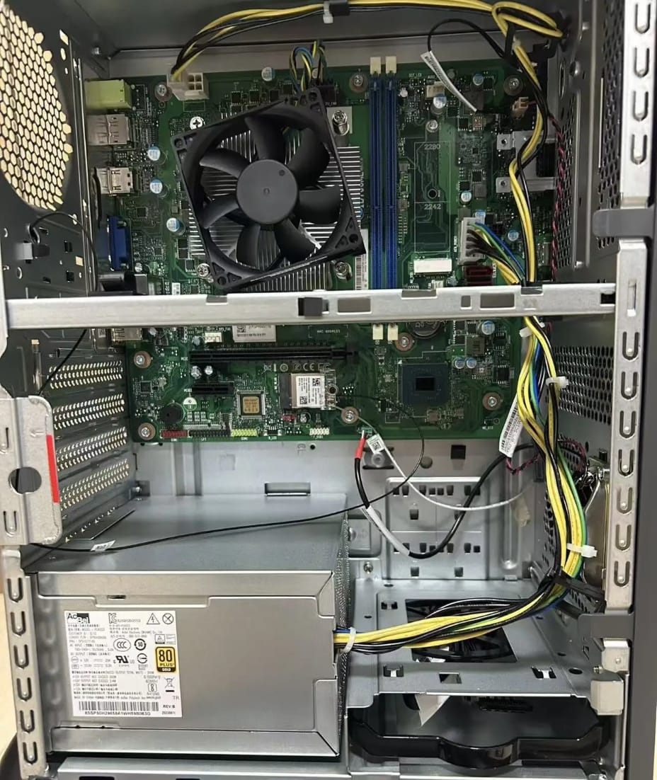 LENOVO HAUTE PERFORMANCE - image 4
