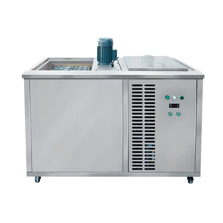 MACHINE DE FABRICATION DE BLOC-GLACE INDUSTRIELLE  - image 2