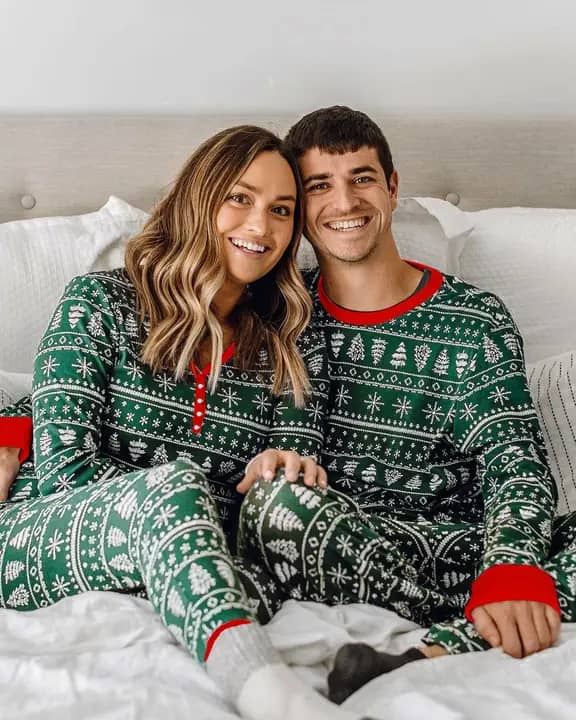 Vêtements de Noël 🎄 - image 3